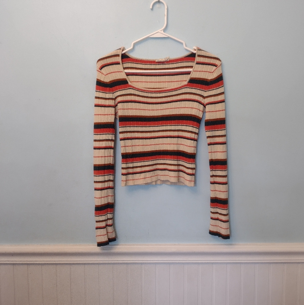 Long sleeved crop-top!👕